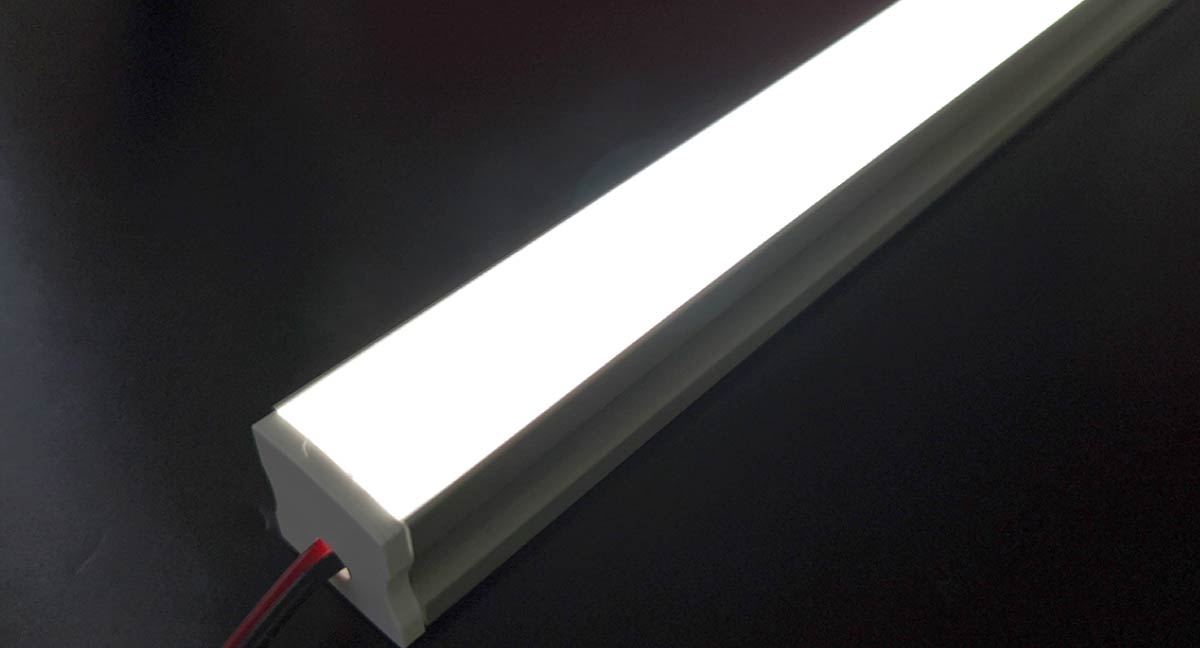 LEDラインテープを使用した発光