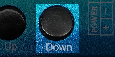 Downボタン