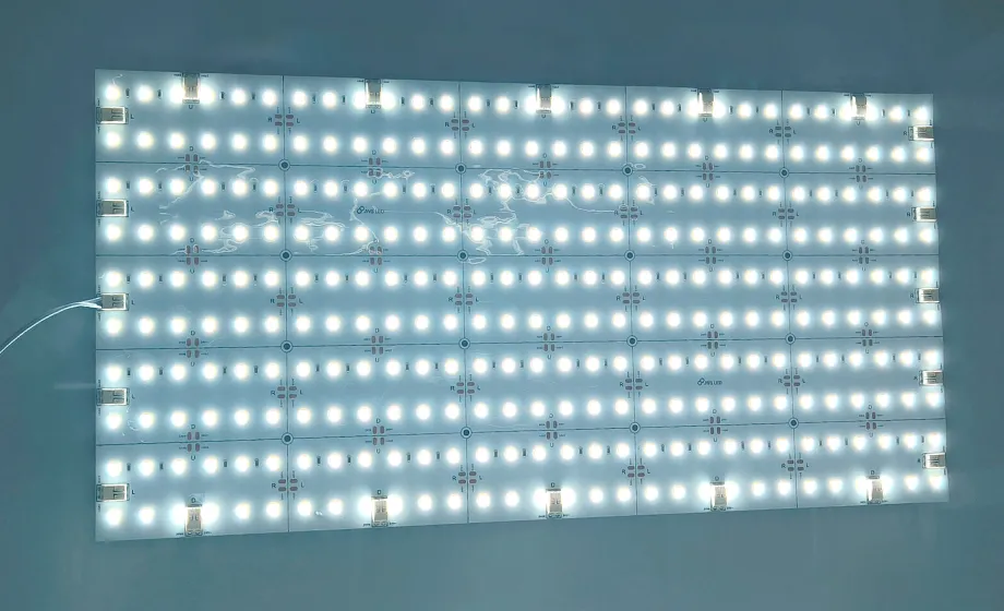 LEDシートライト点灯時