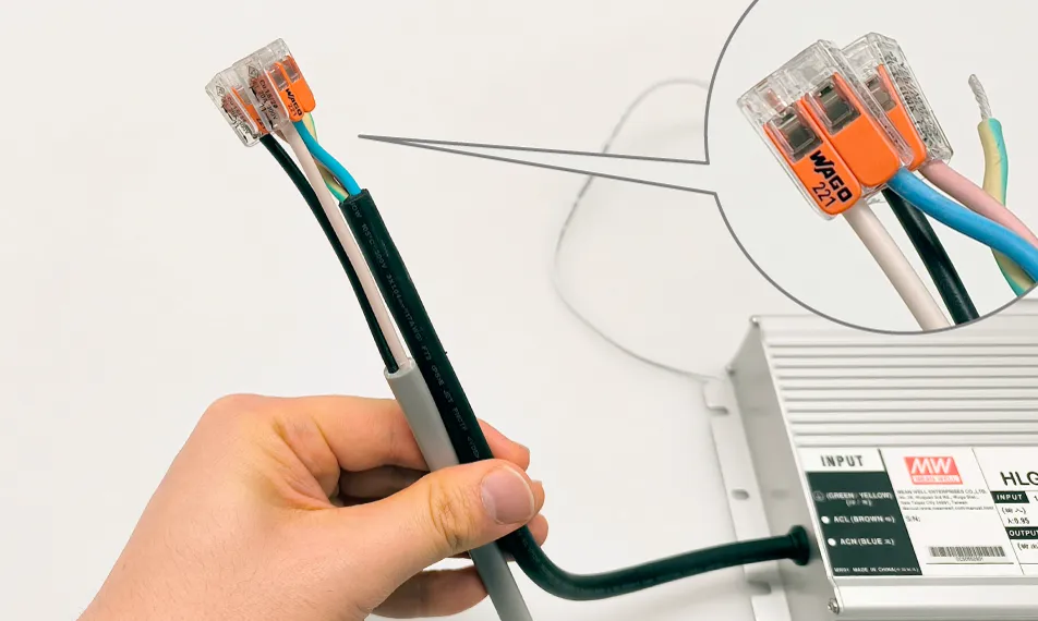 3.電源側の配線を接続